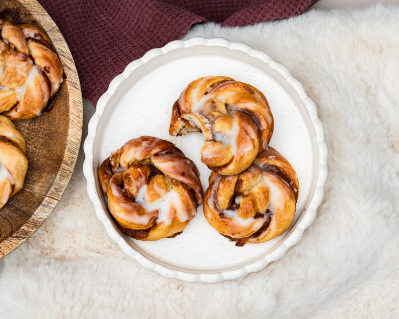 Cinnamon rolls glacés artisanaux Maison Gisèle pâtisserie